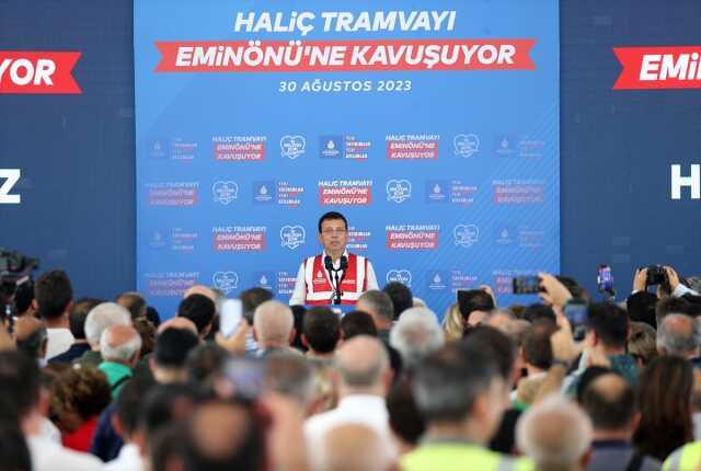 İmamoğlu'nu açılışta eleştiren vatandaşa korumalar müdahale etti: Beni köşeye çekip, 'halledelim, icabına bakalım' dediler