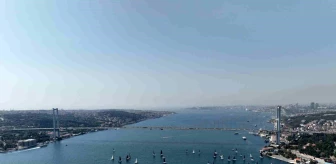 İstanbul Boğazı'nda İstmarin Kupası Yelkenli Yarışı Düzenlendi