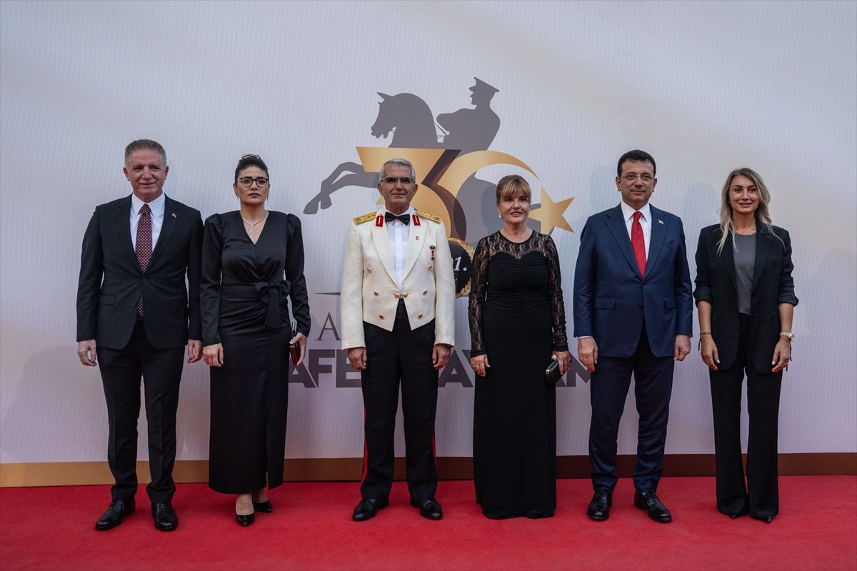 İSTANBUL-İSTANBUL VALİSİ DAVUT GÜL: TÜRKİYE YÜZYILINI İNŞA EDİYORUZ