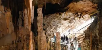 Gümüşhane'deki Karaca Mağarası, Turistlerin Tercih Noktası Haline Geldi