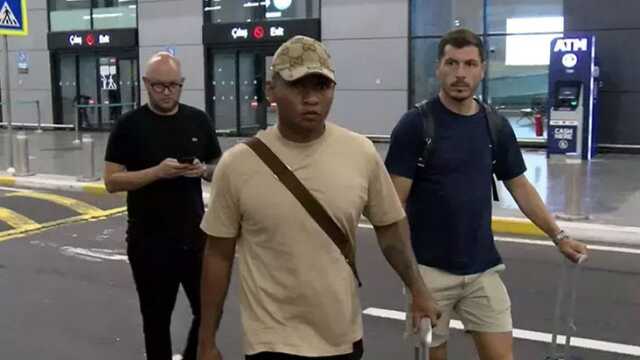 kaşla göz arasında bitirdiler! Alfredo Morelos, Fenerbahçe için İstanbul'a geldi