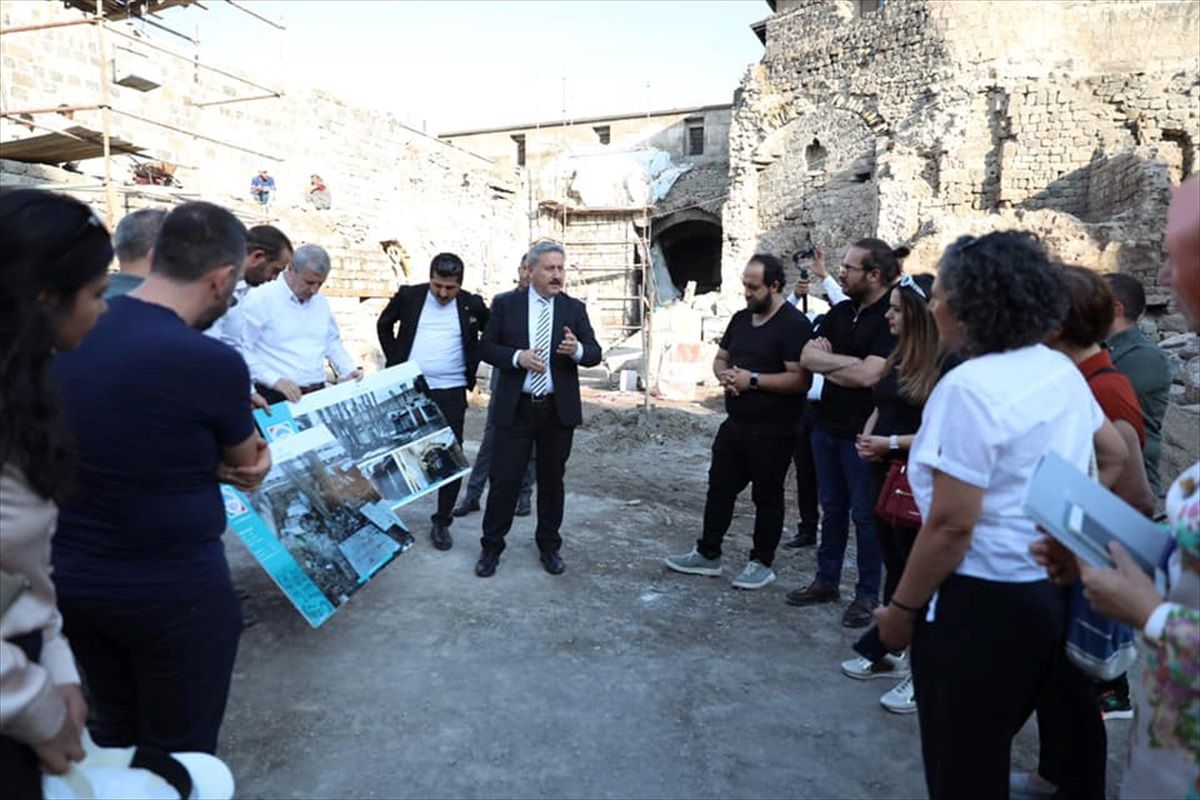 Melikgazi Belediye Başkanı Gön Han'ı Ziyaret Etti