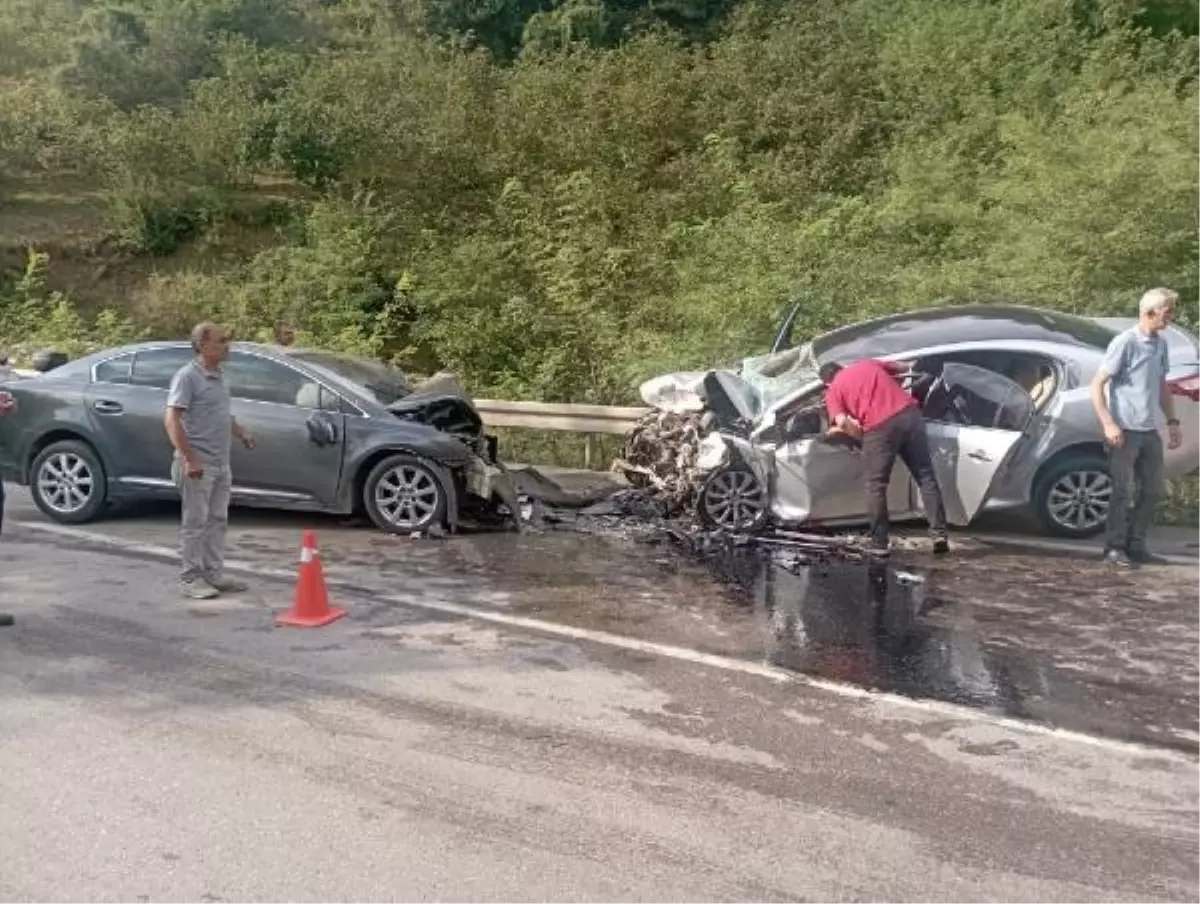 Ordu'da Otomobil Çarpışması: 1 Ölü, 3 Yaralı