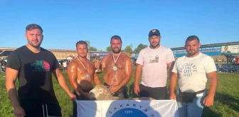 Sakarya Büyükşehir Belediyesi Güreşçileri Bulgaristan'da Başarı Elde Etti
