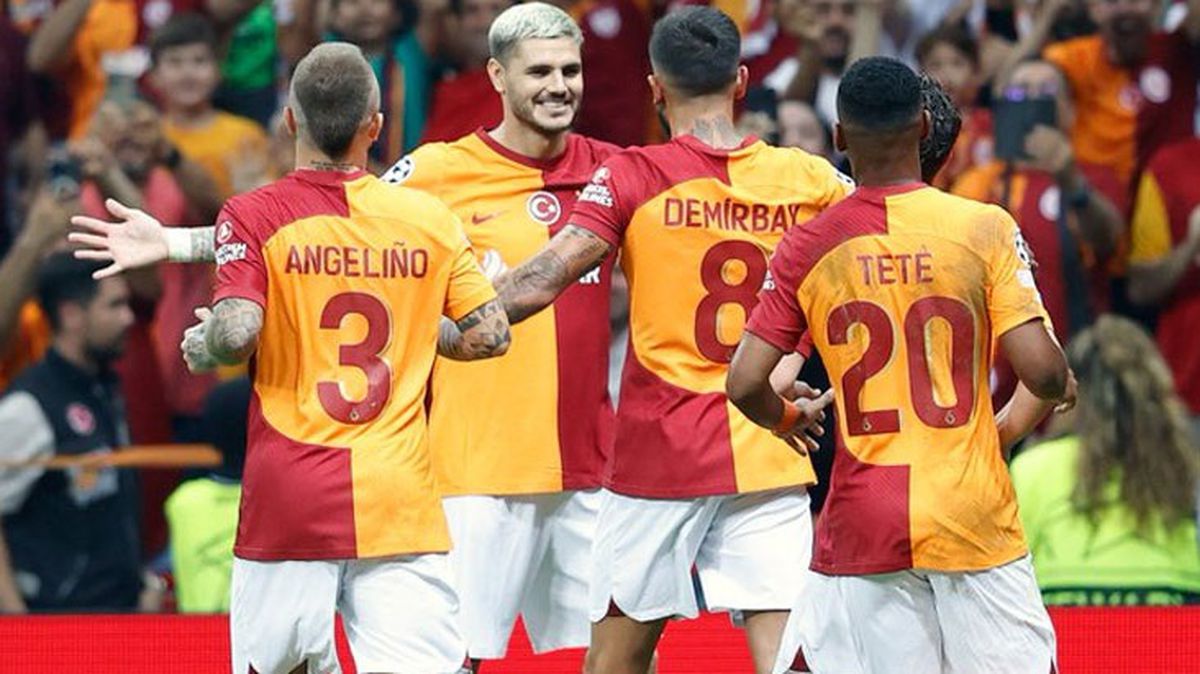 Son Dakika: Molde'yi sahasında 2-1 mağlup eden Galatasaray, adını Devler Ligi'ne yazdırdı