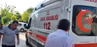 Adıyaman'da kamyonet ile hafif ticari araç kafa kafaya çarpıştı: 6'sı ağır, 7 yaralı