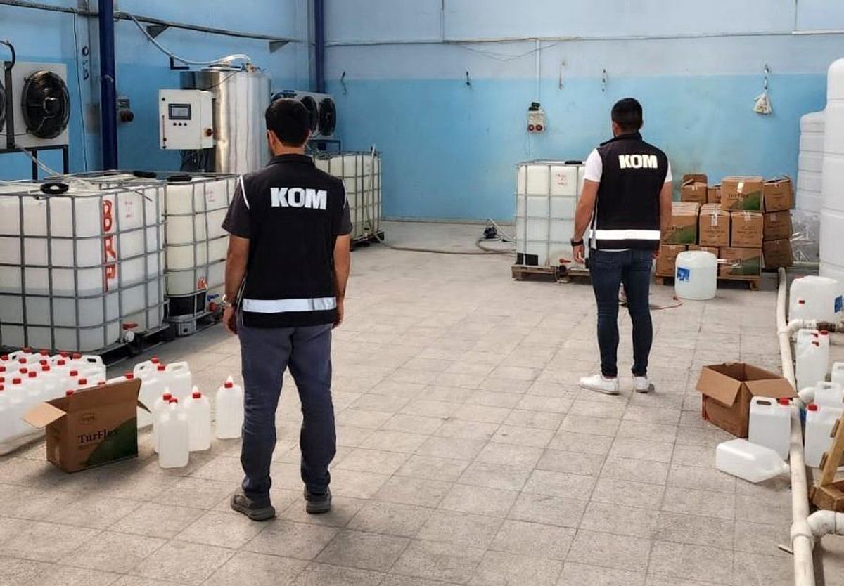 Konya'da sahte içki ve uyuşturucu operasyonunda 2 şüpheli gözaltına alındı