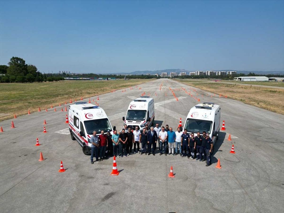 Bursa ve çevre illerde ambulans sürüş güvenliği eğitimi düzenlendi