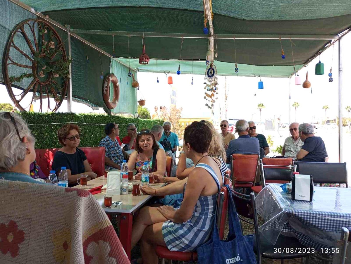Burhaniye'de Emekli Subaylar Buluştu