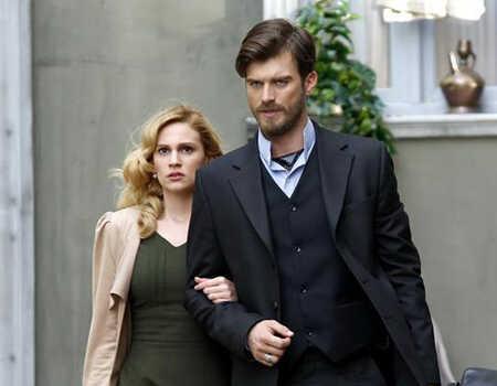 Farah Zeynep Abdullah, Venedik Film Festivali'nde En İyi Kadın Başrol Oyuncu Ödülü'nü kazandı Farah Zeynep Abdullah, Venedik Film Festivali'nde En İyi Kadın Başrol Oyuncu Ödülü'nü kazandı