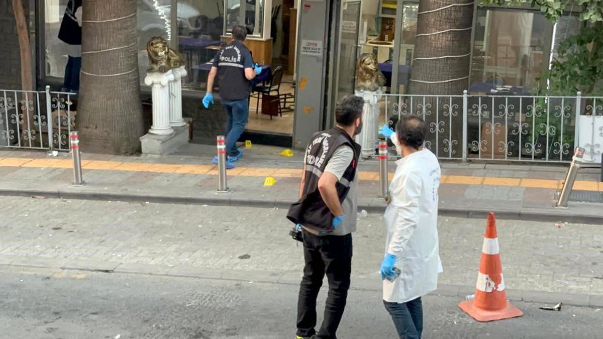 Güngören'de Kahvehaneye Silahlı Saldırı: 1 Ölü, 2 Yaralı