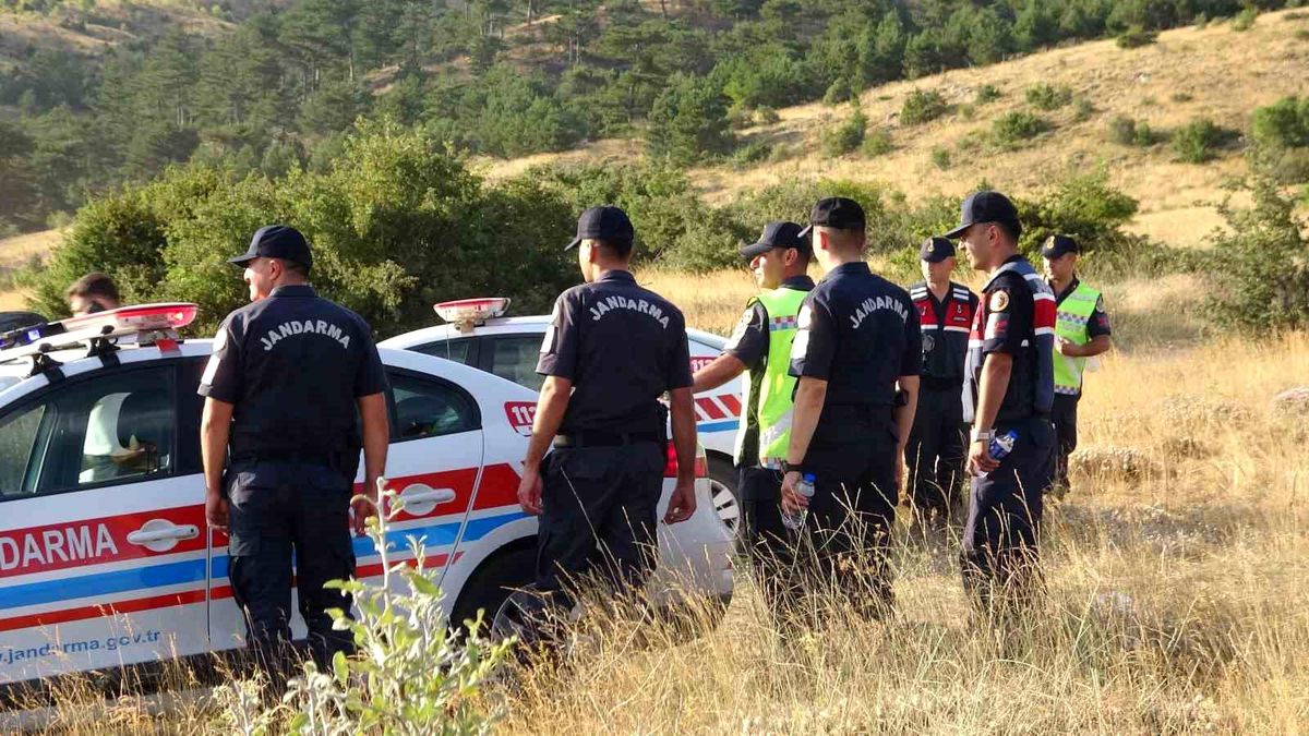 Çankırı'da Çiftçinin Ahırından 25 Büyükbaş Hayvan Çalındı