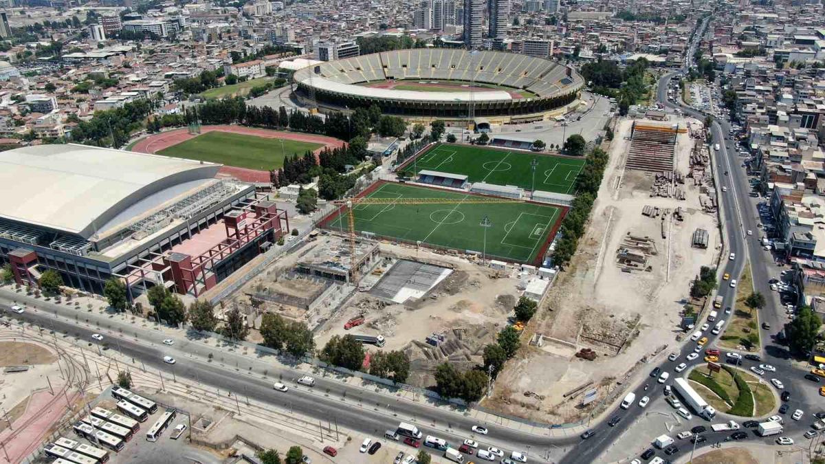 İzmir'de Halkapınar Olimpik Yüzme Havuzu 2024'te Hizmete Girecek