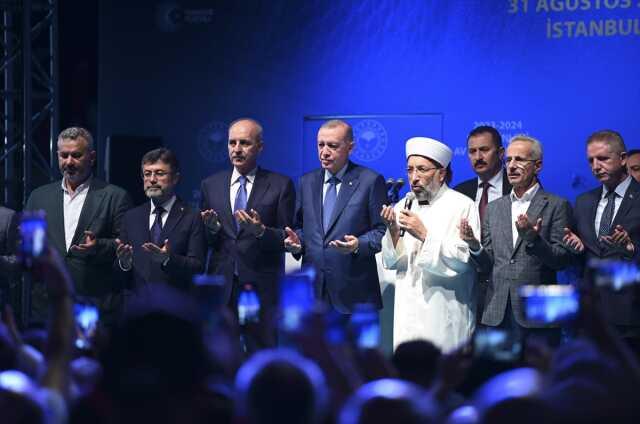 Son Dakika! Cumhurbaşkanı Erdoğan depremzede balıkçılara müjdeyi verdi: 3 bin 500 ila 60 bin lira arasındaki desteği yarın hesaplarına yatırıyoruz