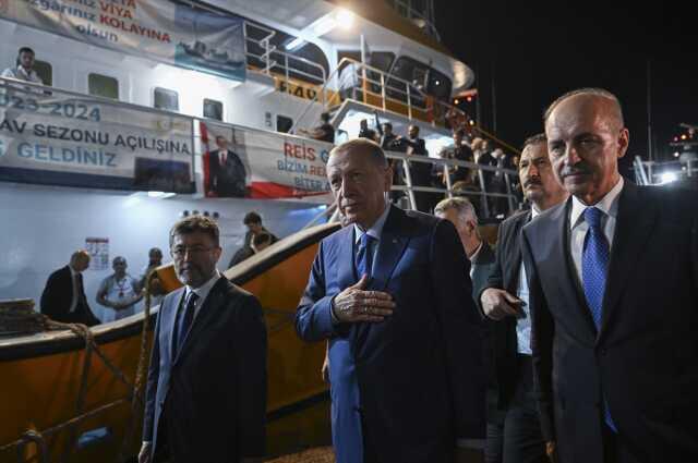 Son Dakika! Cumhurbaşkanı Erdoğan depremzede balıkçılara müjdeyi verdi: 3 bin 500 ila 60 bin lira arasındaki desteği yarın hesaplarına yatırıyoruz