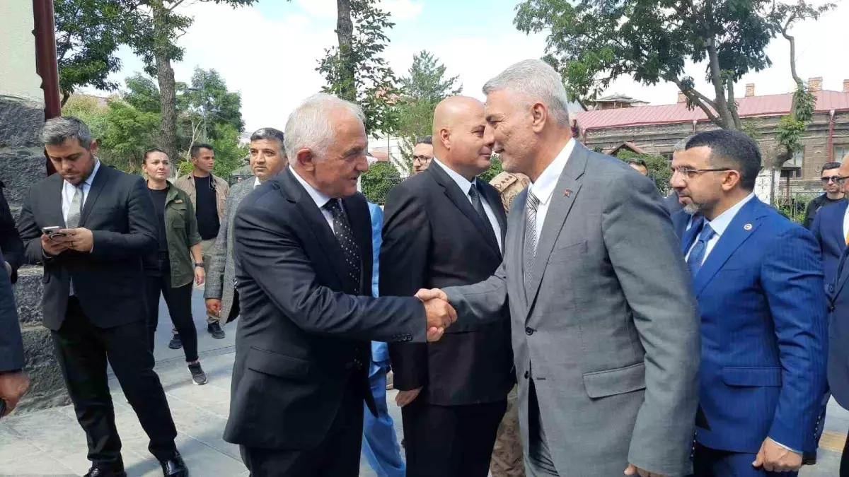 Ticaret Bakanı Ömer Bolat Kars'a ziyarette bulundu