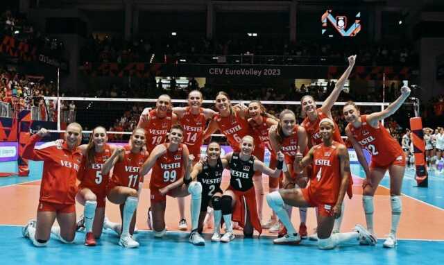 Türkiye - İtalya maçı ne zaman? Türkiye - İtalya voleybol maçı saat kaçta, hangi kanalda oynanacak? Türkiye - İtalya maçı ne zaman? Türkiye - İtalya voleybol maçı saat kaçta, hangi kanalda oynanacak?