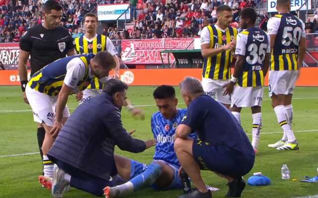 Yürekler ağza geldi! Twente'nin oyuncusundan İrfan Can Eğribayat'a çok sert hareket