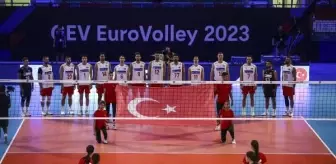 A Milli Erkek Voleybol Takımı Romanya'ya 3-2 Mağlup Oldu