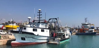 Mersin'de Balıkçılar Sezonun Açılmasını Bekliyor