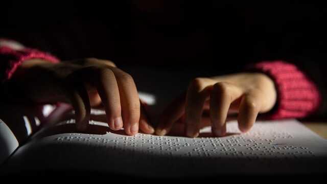 Braille daktilo nedir, yazmaya nereden başlanır? Braille alfabesi nedir? Braille daktilo nedir, yazmaya nereden başlanır? Braille alfabesi nedir?