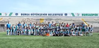 Bursaspor Futbol Okulu Yaz Dönemi Törenle Sonlandı