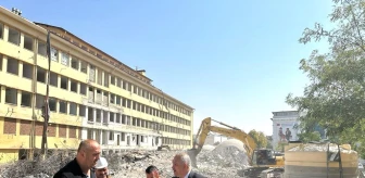 İl Başkanı Çetin, tarih yıkımı yerinde inceledi