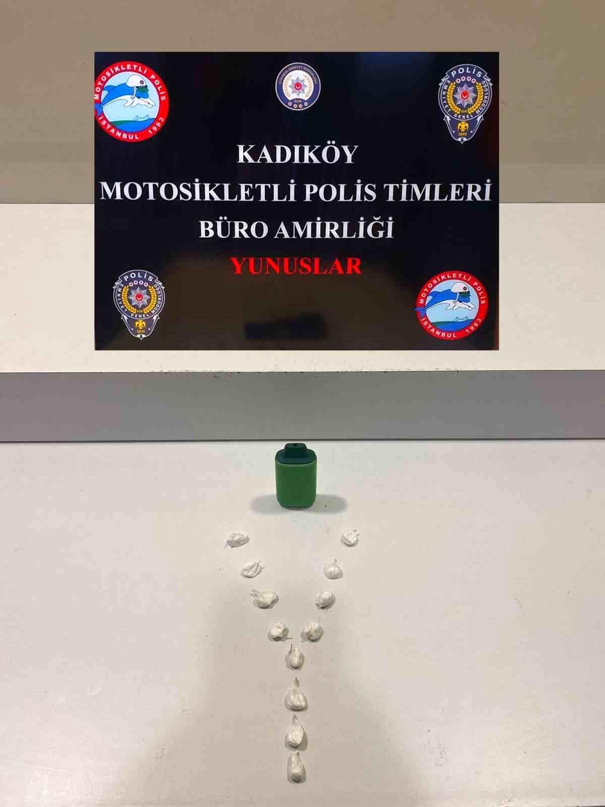 Kadıköy'de Elektronik Sigara İçinde Uyuşturucu Madde Yakalandı