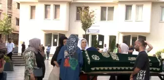 Kocaeli'de kaza sonucu hayatını kaybeden tır sürücüsü Üsküdar'da defnedildi