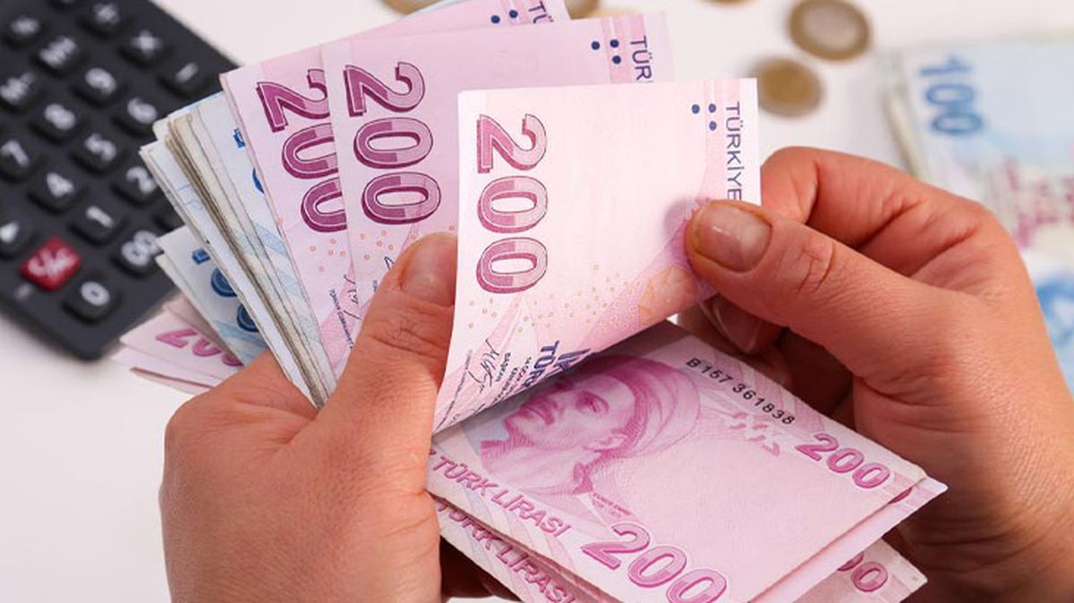 Memur ve memur emeklisinin zam oranı belli oldu! İşte meslek meslek yeni maaşlar