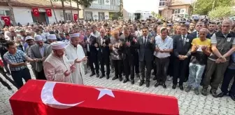 ORMAN YANGININDA ÖLEN ORMAN ŞEFİNE EŞİ VE KIZINDAN GÖZYAŞLARIYLA VEDA