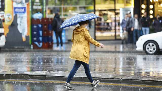 Ankara için kuvvetli sağanak uyarısı! Valilik duyurdu, Meteoroloji saat verdi
