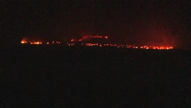 Bulgaristan'daki orman yangını Türkiye'yi tehdit etmeye başladı, ekipler sınır bölgesinde teyakkuza geçti Bulgaristan'daki orman yangını Türkiye'yi tehdit etmeye başladı, ekipler sınır bölgesinde teyakkuza geçti