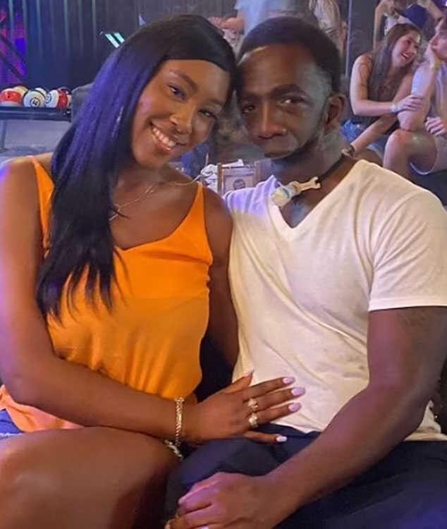 Çenesi olmadan dünyaya gelen Williams gerçek aşkı bulup herkese ilham oldu