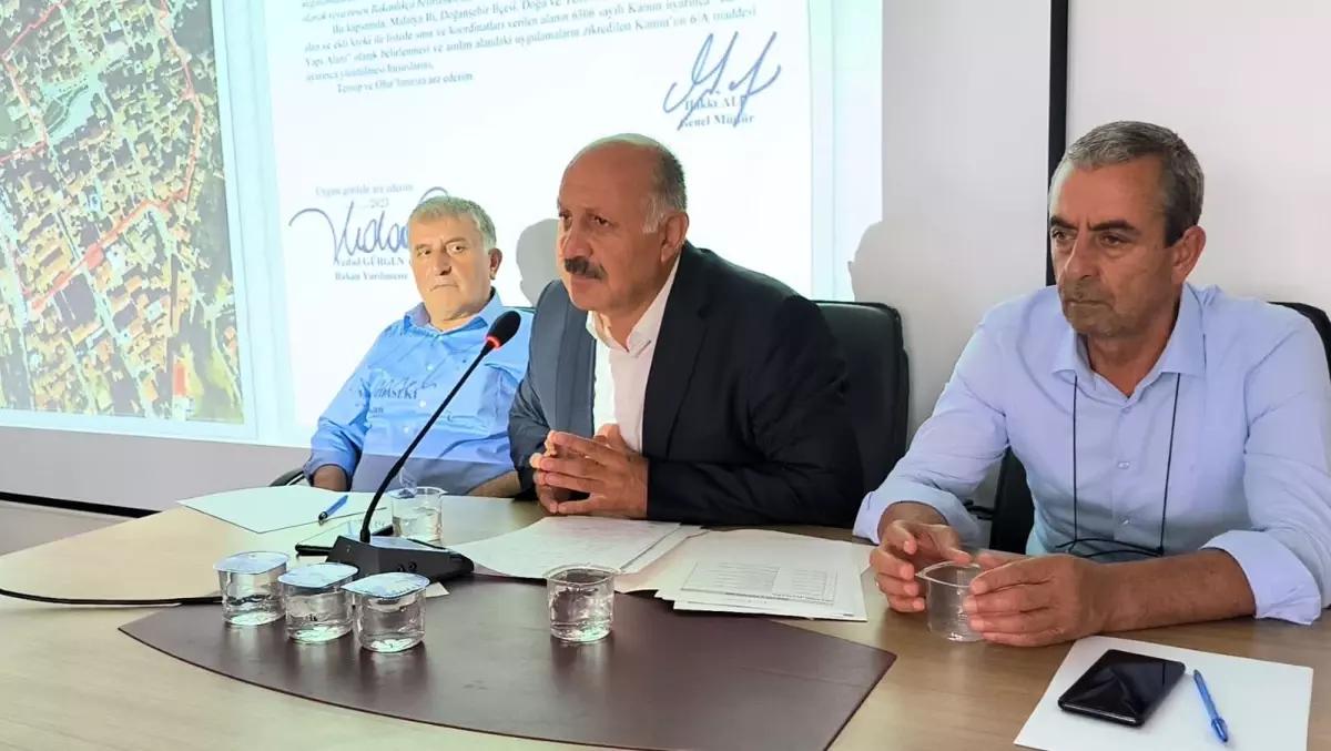 Doğanşehir'in yeniden imarı için bilgilendirme toplantısı düzenlendi