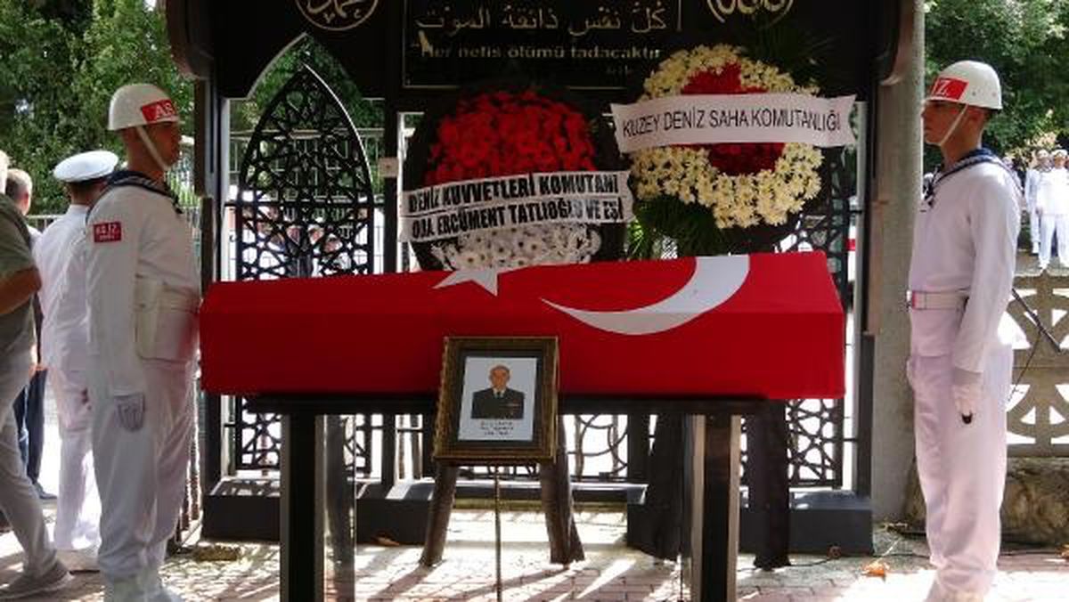 Emekli Tuğamiral Burak Akçay'ın Son Yolculuğu
