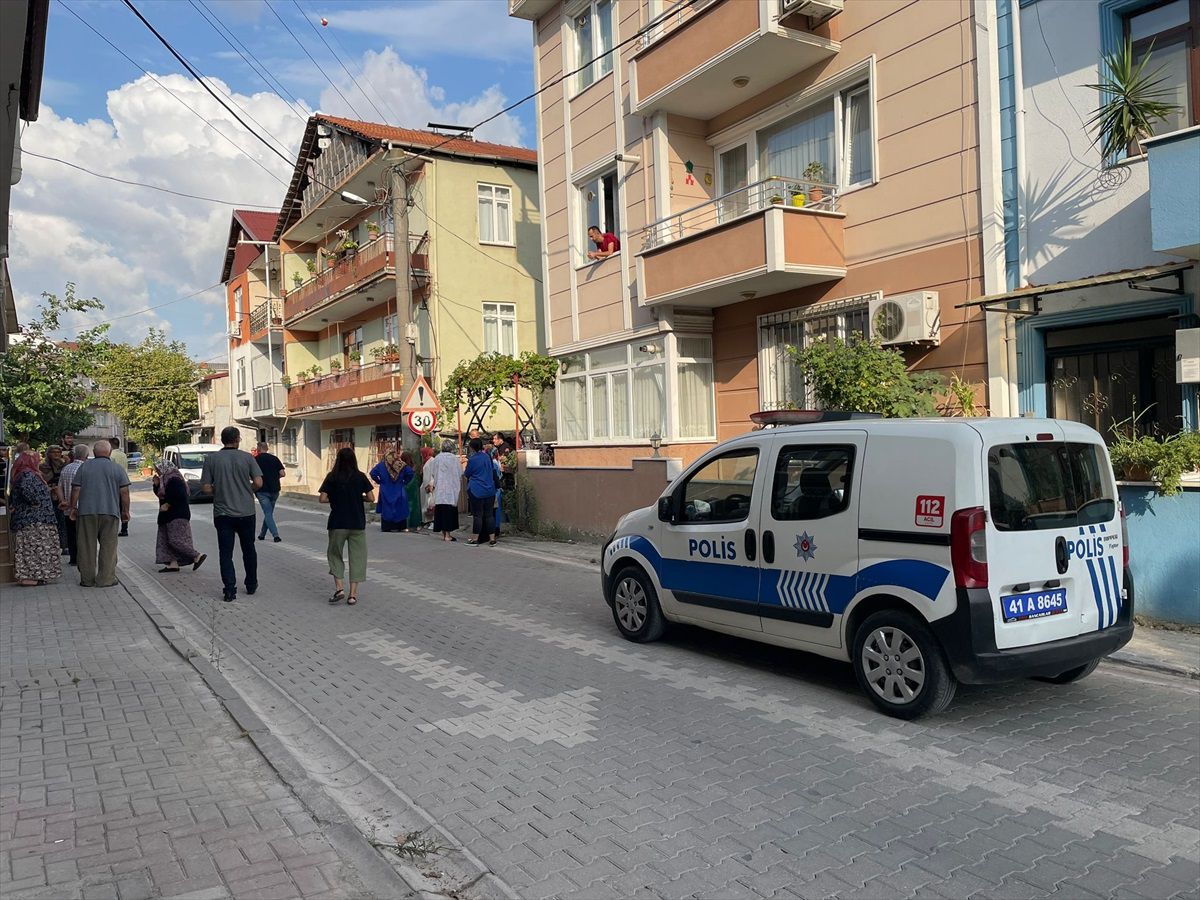 İzmit'te Tartışma Sonucu Enişte Silahla Öldürüldü