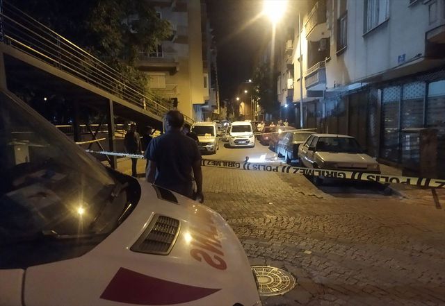Manisa'da gönül ilişkisi cinayeti: Anne ve kızını öldürüp intihar etti Manisa'da gönül ilişkisi cinayeti: Anne ve kızını öldürüp intihar etti