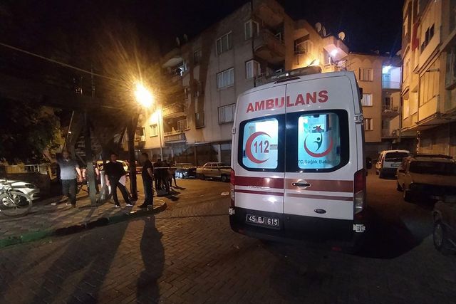 Manisa'da gönül ilişkisi cinayeti: Anne ve kızını öldürüp intihar etti Manisa'da gönül ilişkisi cinayeti: Anne ve kızını öldürüp intihar etti