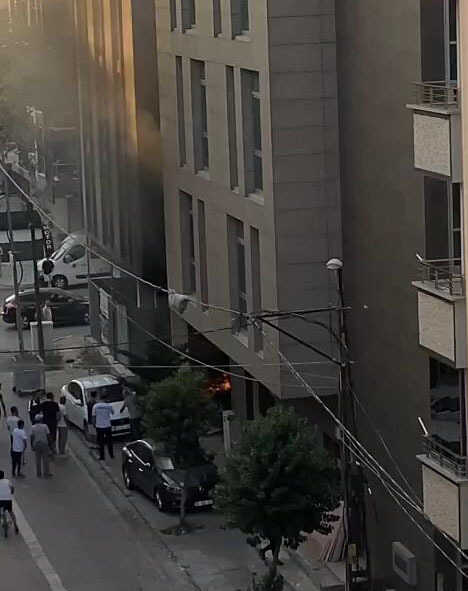 Avcılar'da metruk binada yangın çıktı: 3 ölü, 1 yaralı