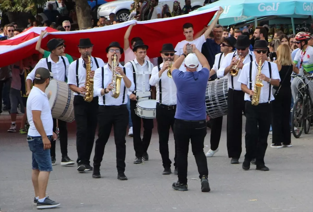 Bandırma'da 7. Kavun Festivali İlgi Gördü