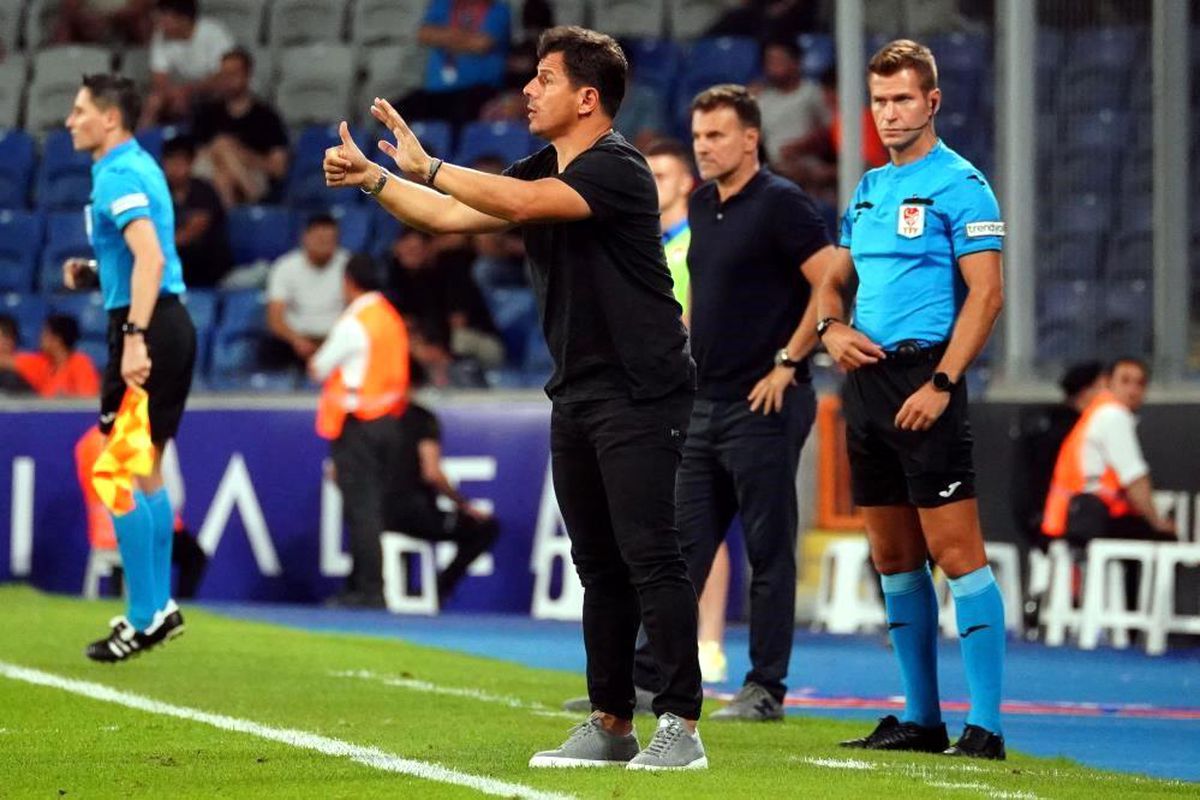 RAMS Başakşehir'de Emre Belözoğlu dönemi sona erdi