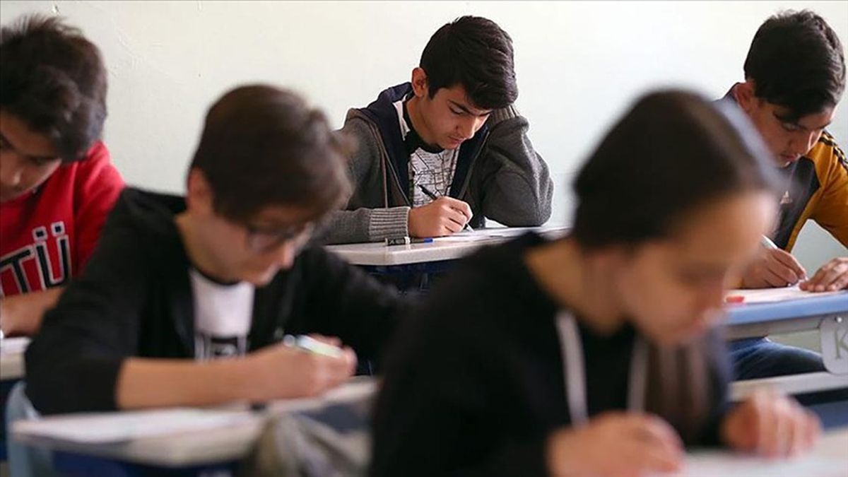 9.sınıflar ne zaman başlıyor? 2023 liseler ne zaman açılacak?