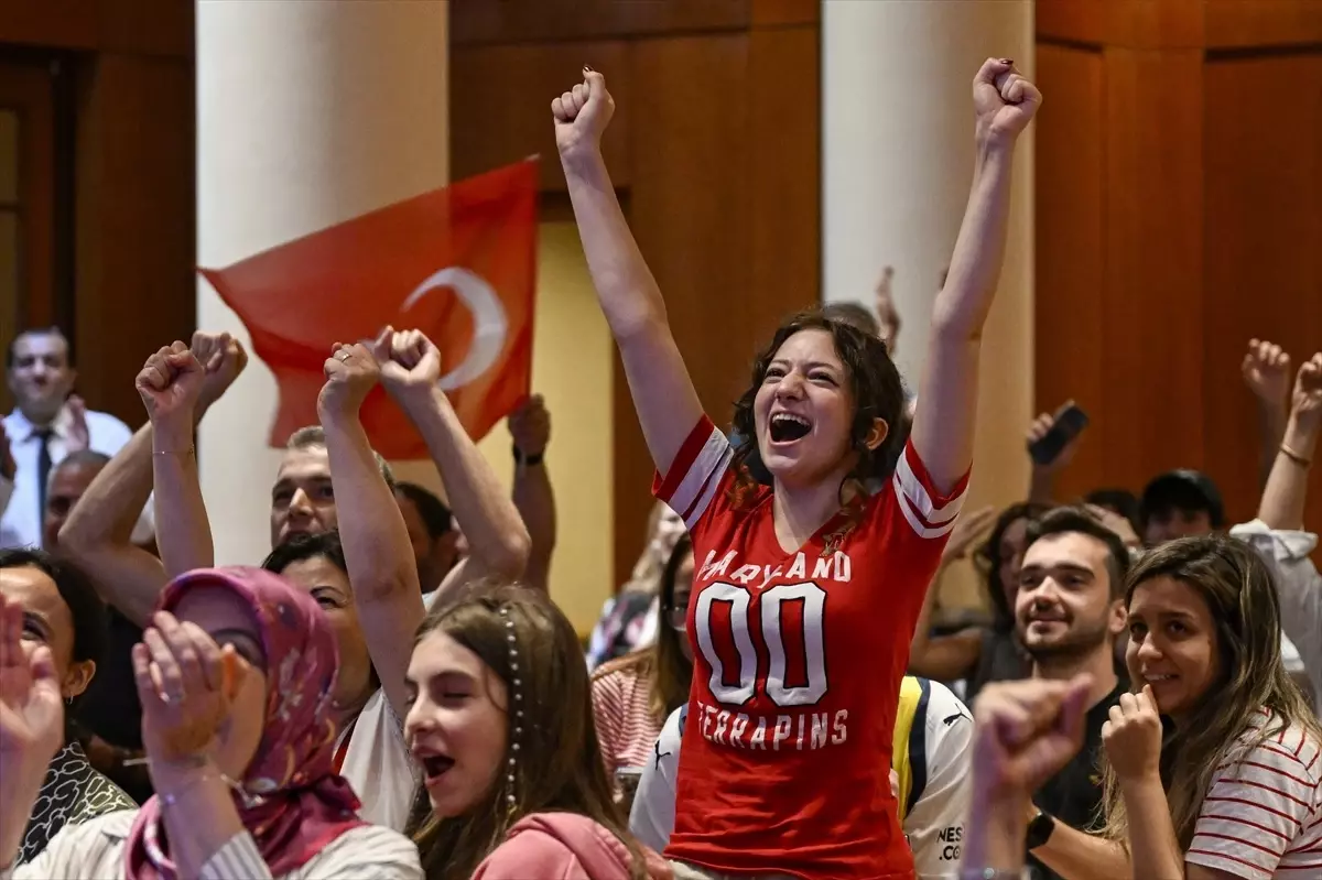 A Milli Kadın Voleybol Takımı Washington'da şampiyonluk kutlandı
