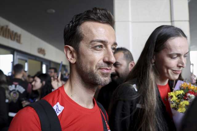 Avrupa Şampiyonu A Milli Kadın Voleybol Takımı yurda döndü Avrupa Şampiyonu A Milli Kadın Voleybol Takımı yurda döndü