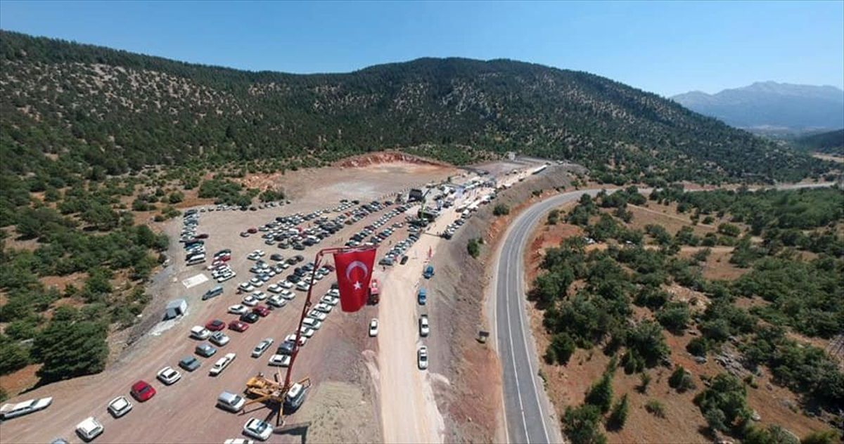 Beyşehir'deki ekili araziler ve meyve bahçeleri sıkı takip altında