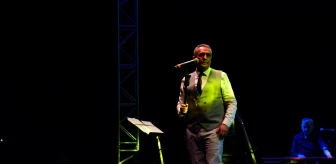 Yavuz Bingöl, Aşık Veysel 50. Yıl Anma Konseri'nde sahne aldı