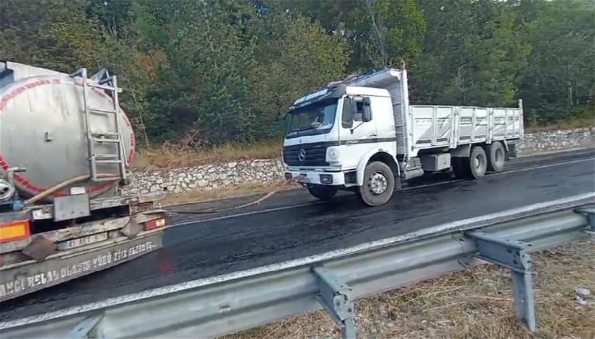 Bursa'da rampadan inen tır istinat duvarına çarptı