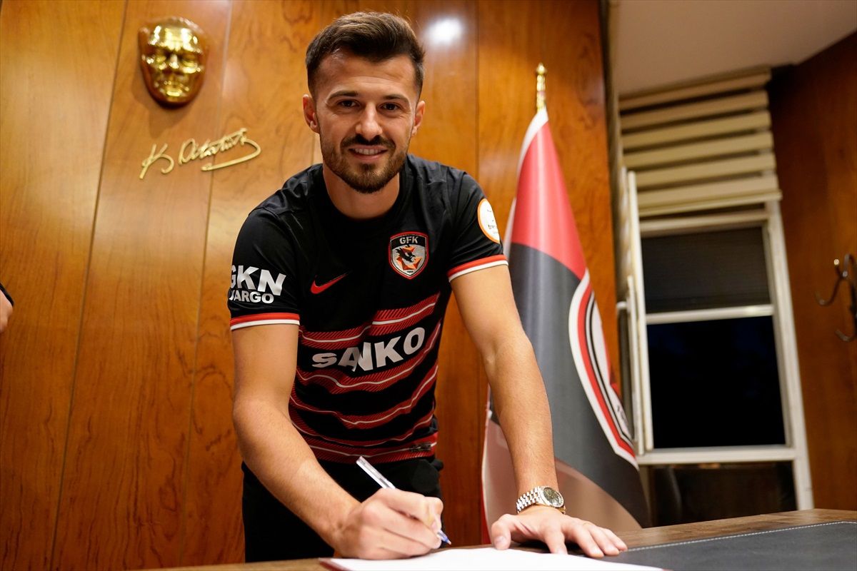 Gaziantep FK, Albian Ajeti'yi kadrosuna kattı