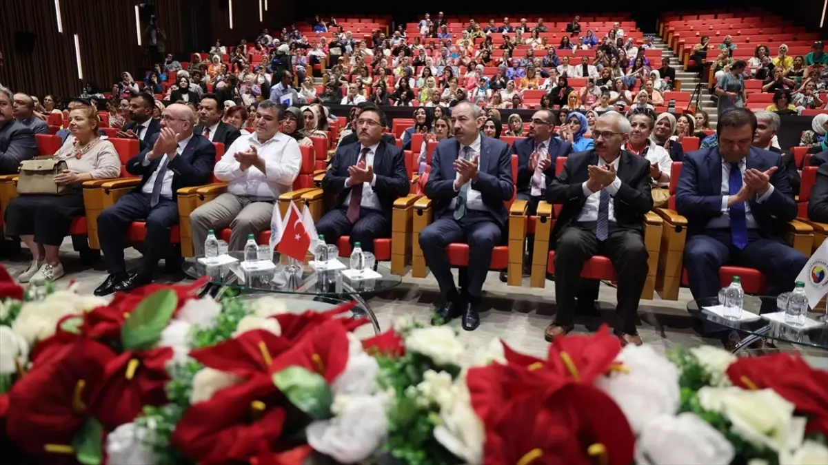 Kayseri'de Kadın Kooperatiflerine ve E-Ticaretle İlgilenen Kadınlara Eğitim Başladı